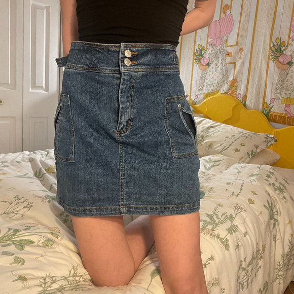90s BUM utility tie waist light wash shorts! - Picture 2 of 15